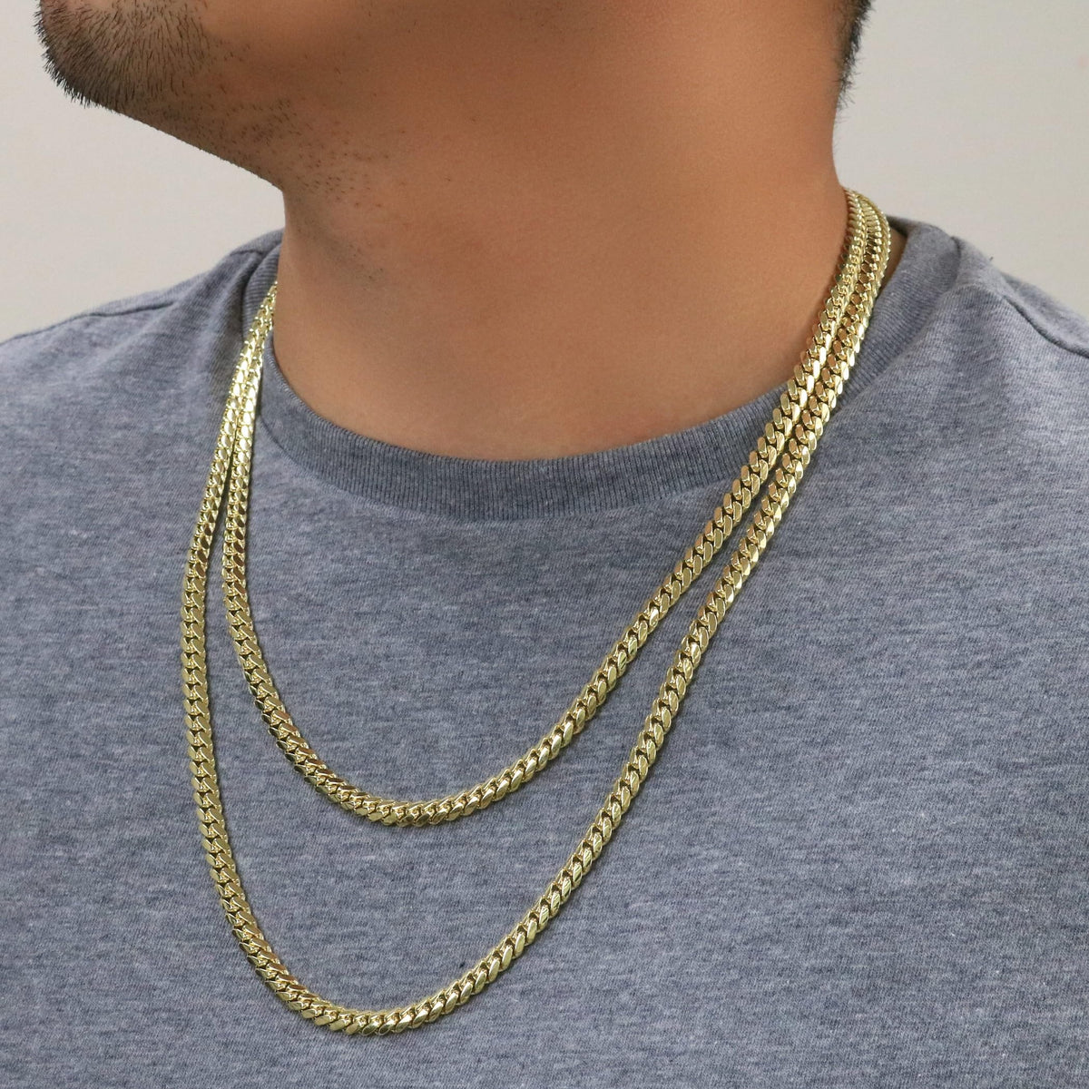 18K Yellow Gold Cuban Link Chain Necklace D898770